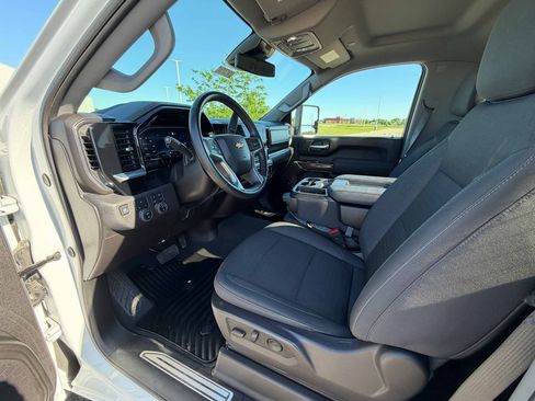 Used 2024 Chevrolet Silverado 3500 LT w/ Convenience Package AWD/4WD image 15