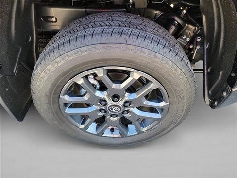 Used 2026 Toyota Tundra Platinum AWD/4WD image 11