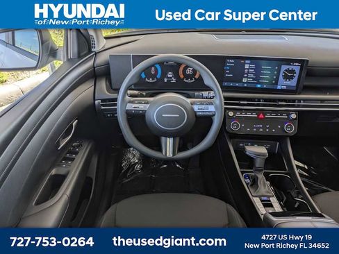 Used 2025 Hyundai Tucson SEL FWD image 19