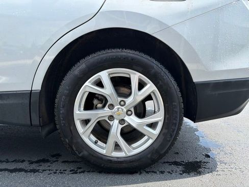 Used 2020 Chevrolet Equinox LT FWD image 14