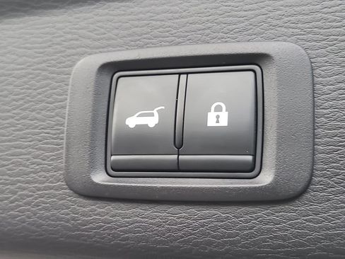 Used 2024 Mitsubishi Outlander SE FWD image 11