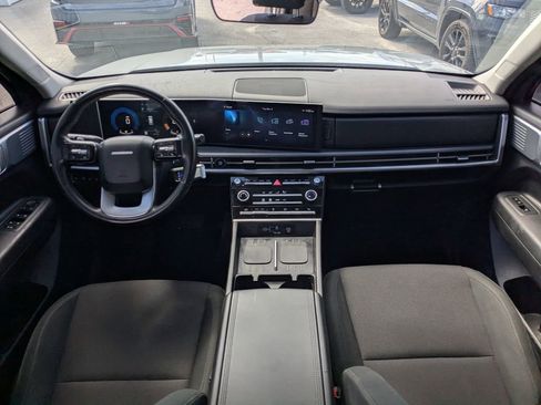 Used 2024 Hyundai Santa Fe SE image 14