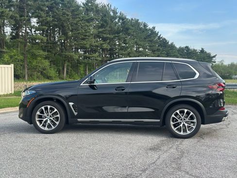Used 2024 BMW X5 xDrive40i w/ Premium Package AWD/4WD image 6