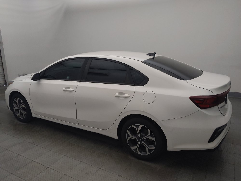 Used 2019 Kia Forte LXS FWD image 3