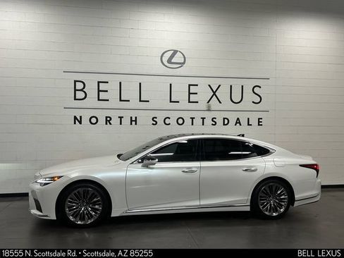 Used 2022 Lexus LS 500 w/ Interior Upgrade Package RWD image 8