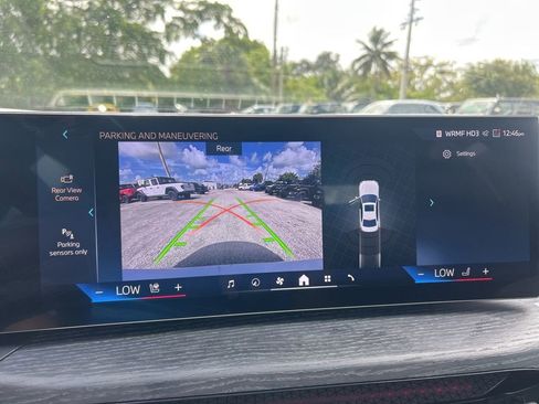 Used 2025 BMW 330i xDrive Sedan image 16