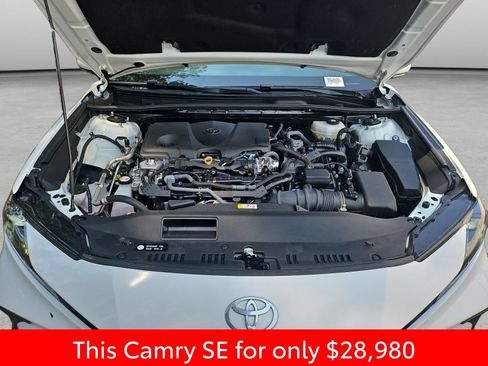 Used 2025 Toyota Camry SE FWD image 38