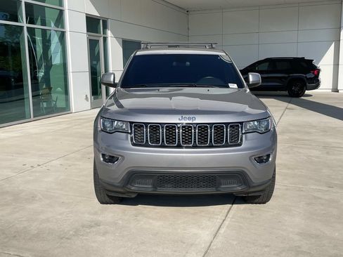 Used 2018 Jeep Grand Cherokee Laredo AWD/4WD image 7