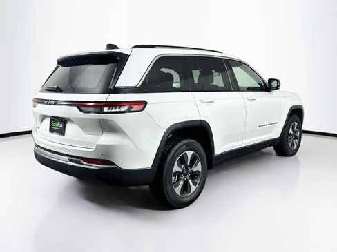 Used 2022 Jeep Grand Cherokee Limited 4xe AWD/4WD image 9