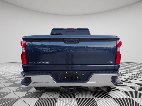 Certified 2022 Chevrolet Silverado 2500 LTZ w/ LTZ Convenience Package AWD/4WD image 6