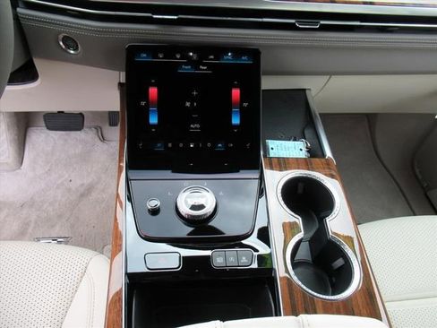 Certified 2026 Cadillac Escalade Platinum Sport w/ LPO, ONYX Package image 22