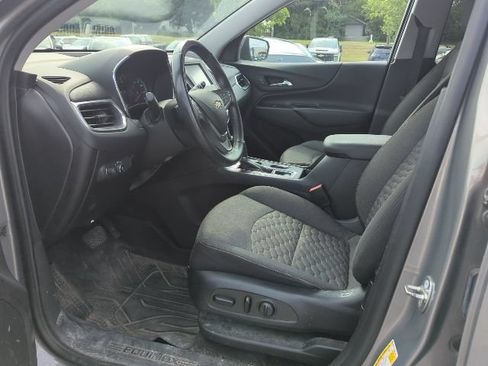 Used 2018 Chevrolet Equinox LT AWD/4WD image 6