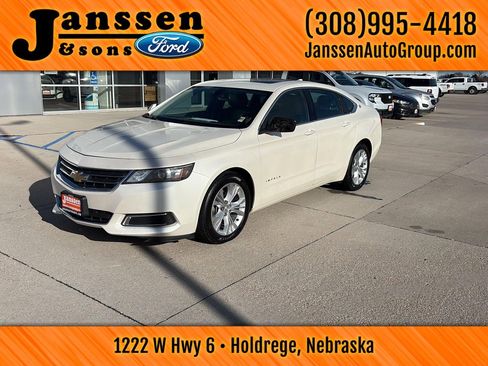 Used 2014 Chevrolet Impala LT w/ Convenience Package image 2