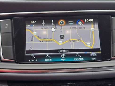 Used 2019 Buick Enclave Essence FWD image 17