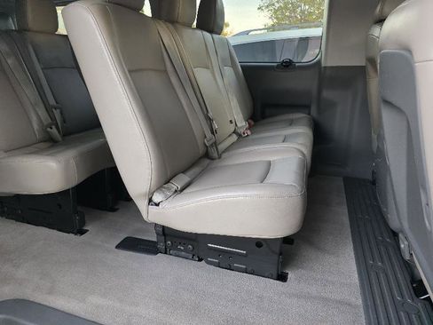 Used 2019 Nissan NV 3500 SL RWD image 14