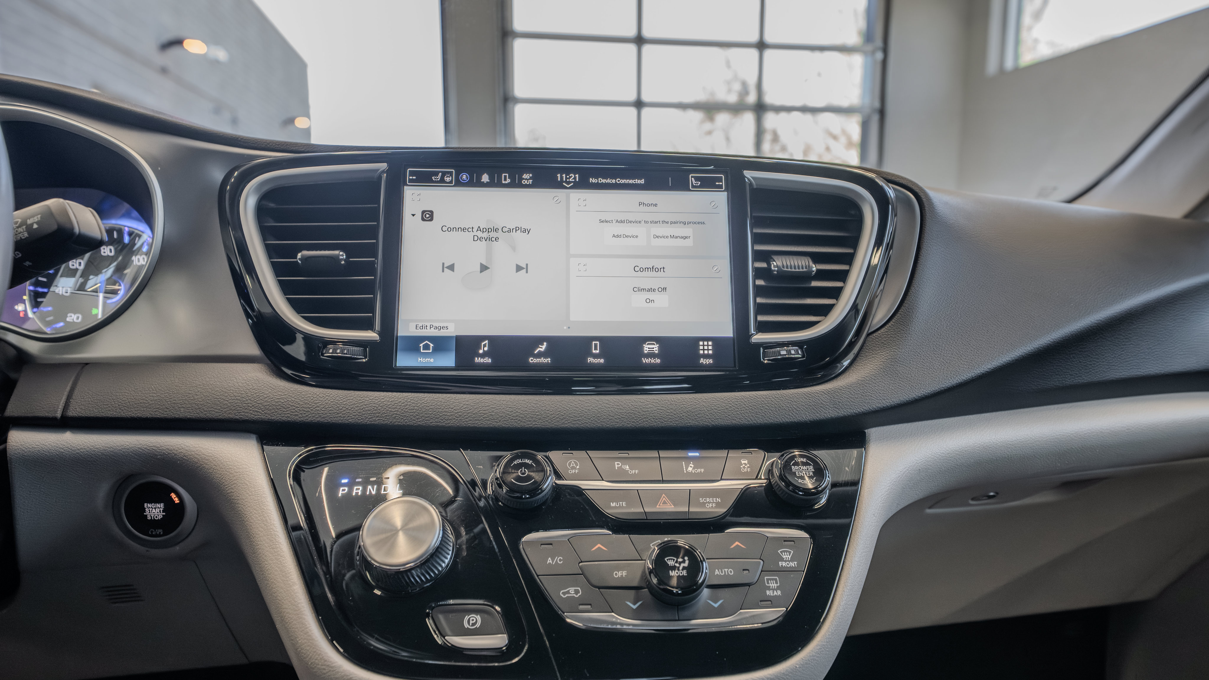 Used 2023 Chrysler Pacifica Touring-L FWD image 20