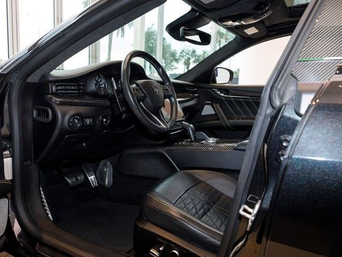 Used 2022 Maserati Quattroporte Trofeo RWD image 27