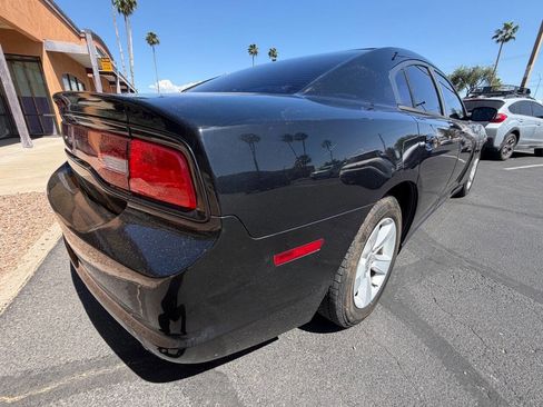 Used 2012 Dodge Charger SE RWD image 7