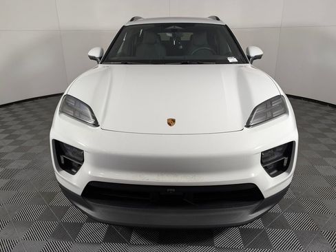 New 2026 Porsche Macan 4 Electric image 10