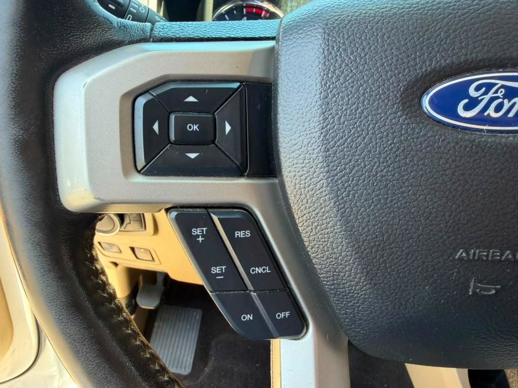 Used 2018 Ford F250 Lariat w/ Lariat Ultimate Package AWD/4WD image 10
