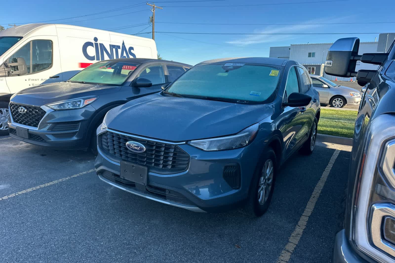 Used 2023 Ford Escape Active w/ Tech Pack #1 AWD/4WD image 1