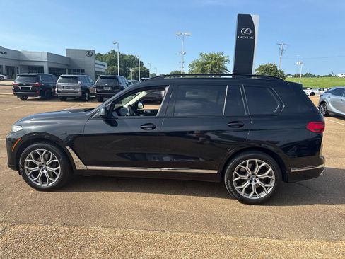 Used 2021 BMW X7 xDrive40i w/ Premium Package AWD/4WD image 8