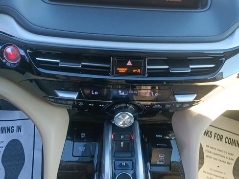 Used 2023 Acura MDX SH-AWD w/ Technology Package image 14