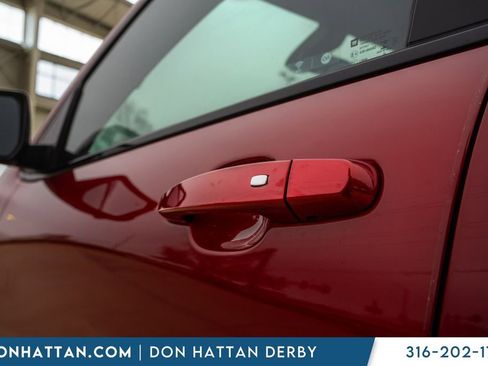 Used 2023 Chevrolet Equinox RS w/ RS Leather Package image 35