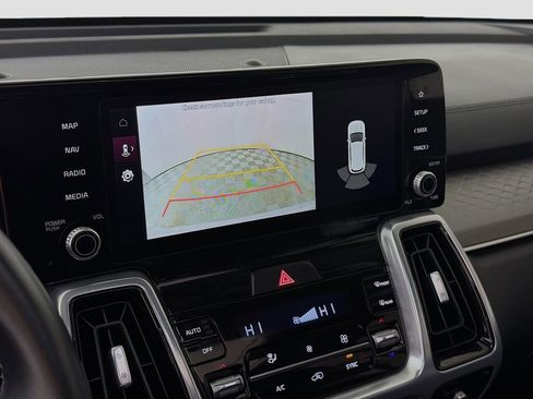 Used 2022 Kia Sorento SX FWD image 19