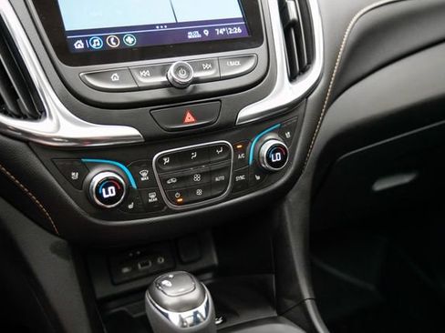 Used 2020 Chevrolet Equinox Premier AWD/4WD image 29