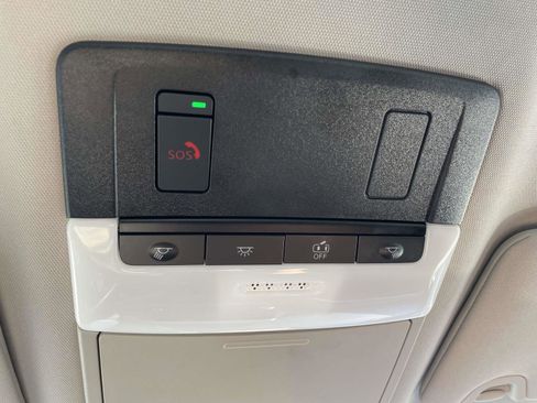 Used 2025 Nissan Altima 2.5 SV FWD image 30
