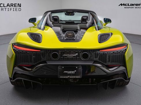 Used 2025 McLaren Artura Spider image 15