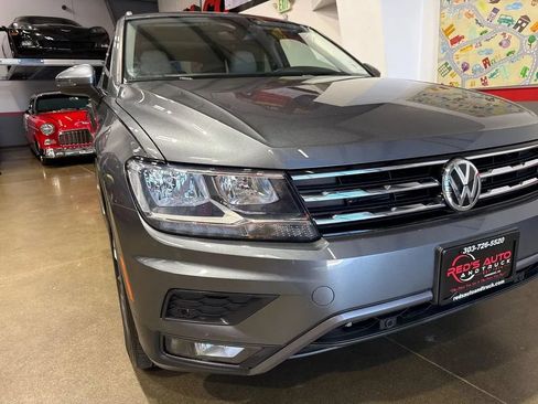 Used 2021 Volkswagen Tiguan SEL AWD/4WD image 74