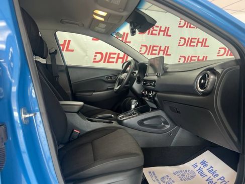 Used 2022 Hyundai Kona SEL w/ Cargo Package FWD image 12