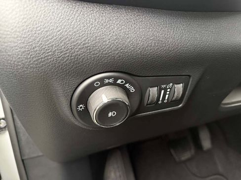 New 2026 Jeep Compass Limited image 21