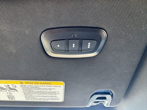 Certified 2024 Jeep Wagoneer Series III image 15