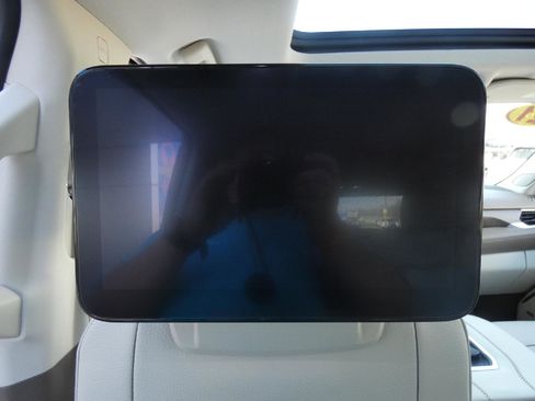 Used 2021 GMC Yukon Denali w/ Denali Ultimate Package image 16