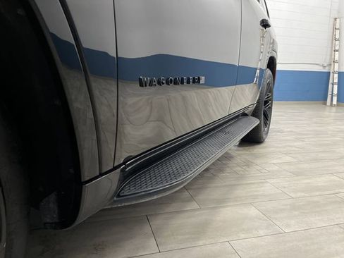 Used 2024 Jeep Wagoneer Series II image 39