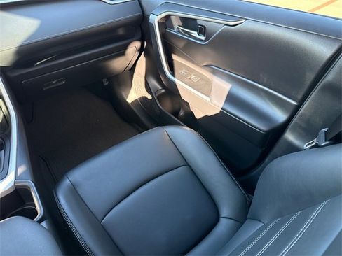 Used 2024 Toyota RAV4 XLE Premium image 16