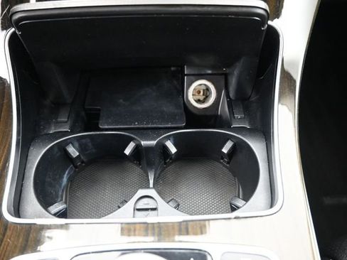 Used 2017 Mercedes-Benz GLC 300 4MATIC Coupe image 4