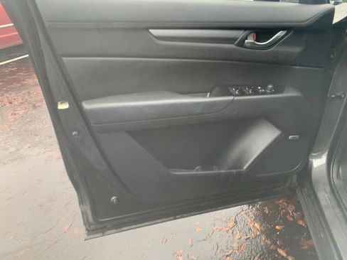 Used 2019 MAZDA CX-5 Touring image 12