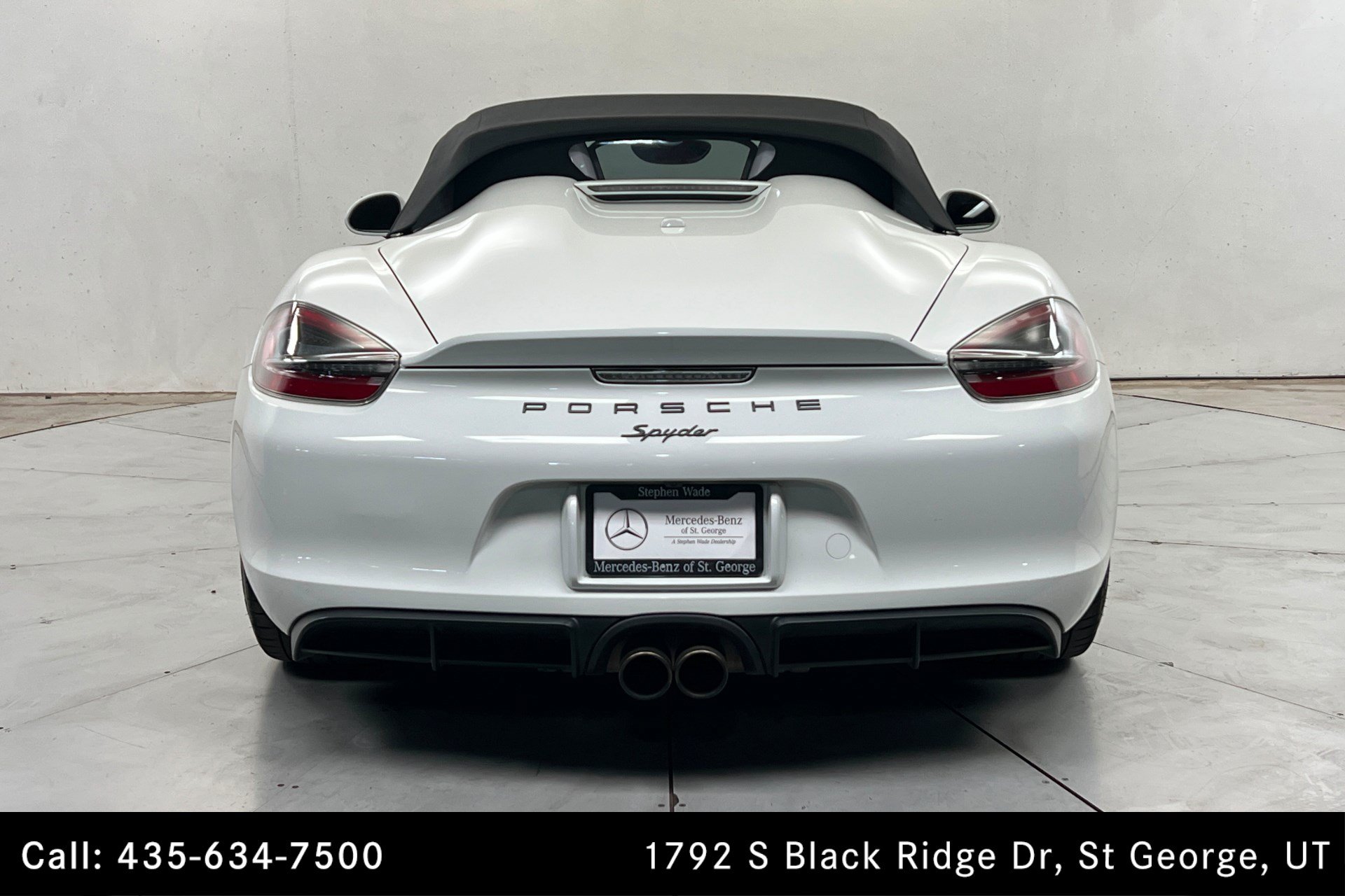 Used 2016 Porsche Boxster Spyder RWD image 4