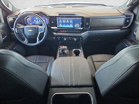 Used 2023 Chevrolet Silverado 1500 High Country w/ High Country Premium Package AWD/4WD image 19