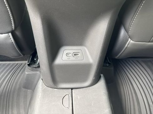 Used 2021 Buick Envision Essence w/ Sport Touring Package FWD image 58