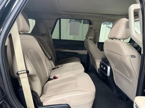 Used 2024 Ford Expedition Limited AWD/4WD image 24