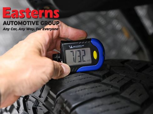 Used 2022 Toyota Tacoma TRD Sport AWD/4WD image 26