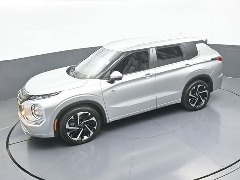 Used 2023 Mitsubishi Outlander SEL image 62