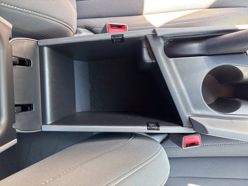 Certified 2024 Hyundai Elantra SEL FWD image 17