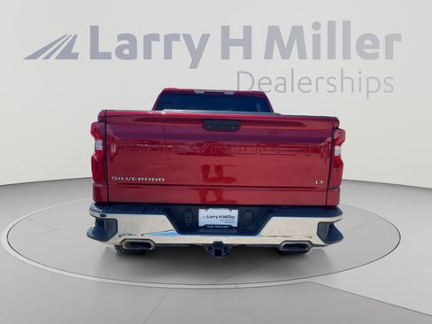 Used 2021 Chevrolet Silverado 1500 LT AWD/4WD image 4