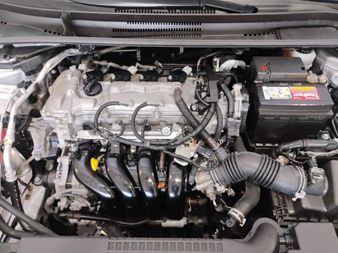 Used 2020 Toyota Corolla LE FWD image 30